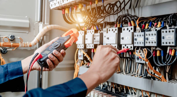 Best Circuit Breaker Repair  in Oak Hills, OR