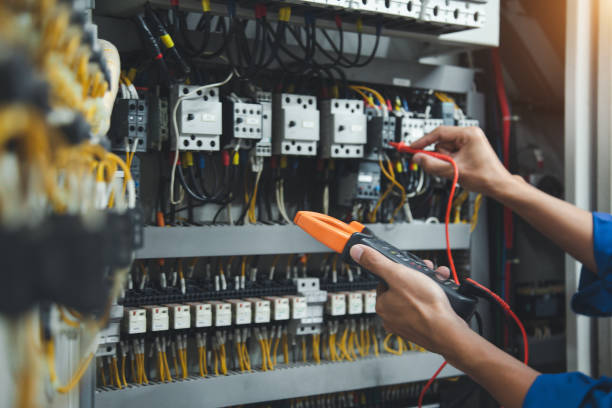 Best Ceiling Fan Installation Electrician  in Oak Hills, OR