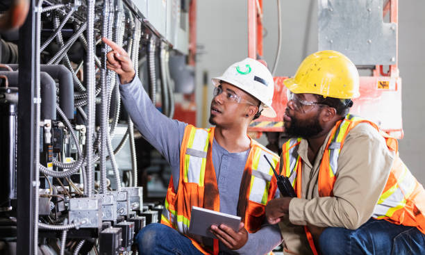 Best Electrical Contractors for Businesses  in Oak Hills, OR